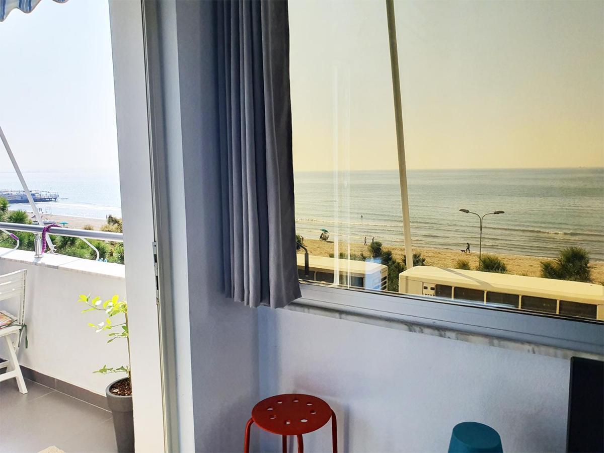 Sea View Nik Apartment Durrës Exteriör bild